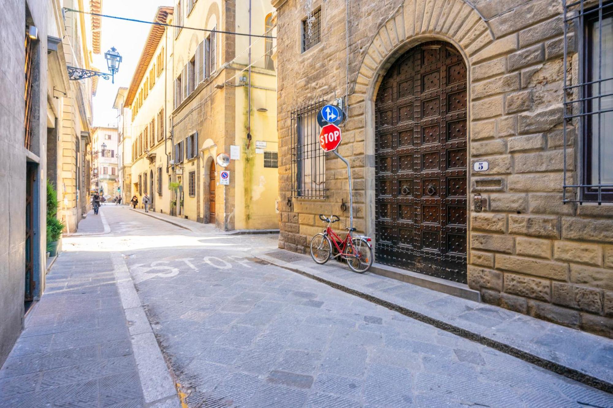 Appartamento Ponte Vecchio Con Posto Auto Su Richiesta Firenze Kültér fotó